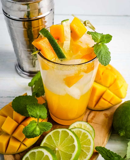 Fresh Mango and Mint Mojito with Bacardi Rum