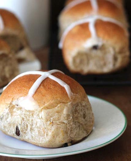 Vegan Hot Cross Buns