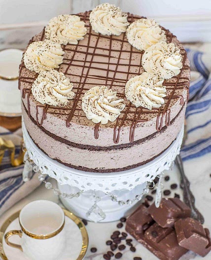 Keto Chocolate Mousse Cake (video)