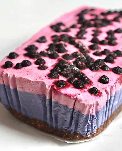 Raw Vegan Berry Cheesecake Slices