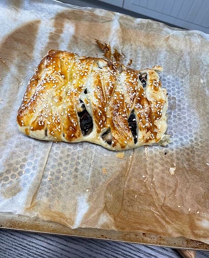 Tresse feuilletée escalope boursin champignons