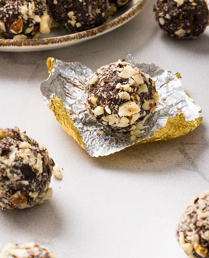 Chocolate Hazelnut Date Balls