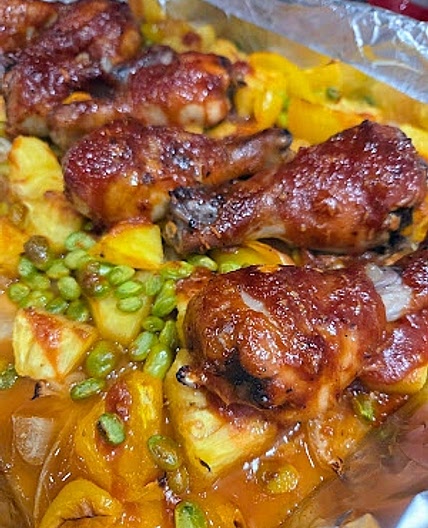 Sheet Pan Pineapple Chicken Drumsticks