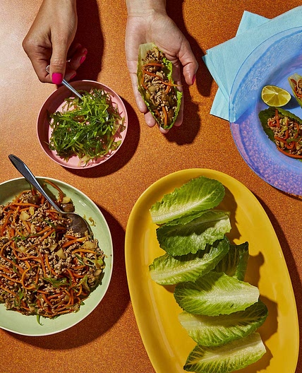 San choy bau (Chinese pork lettuce wraps)