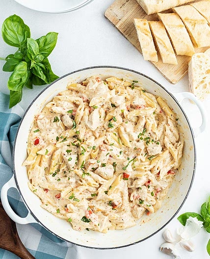 One Pan Cheesy Chicken Pasta