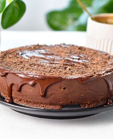 No-Bake Chocolate Cake
