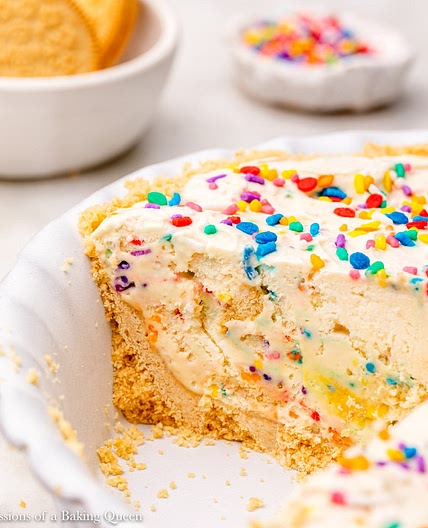 Golden Oreo Cake Batter Ice Cream Pie