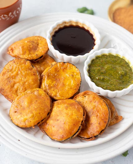 Eggplant Pakora (Baingan Pakora)