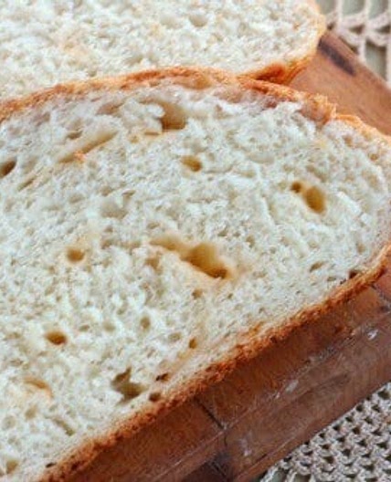 Smoked Gouda Cheese Bread