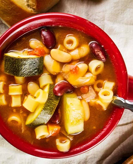 Easy Slow Cooker Minestrone Soup Recipe