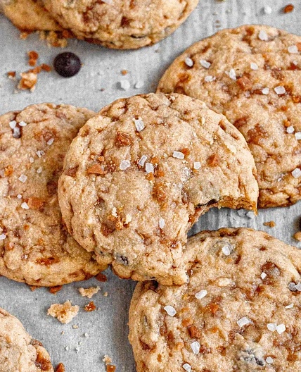 Gluten-Free Toffee Chocolate Chip Cookies (Vegan Option)