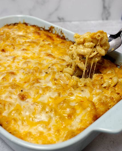 The Best Homemade 4-Cheese Baked Macaroni and Cheese