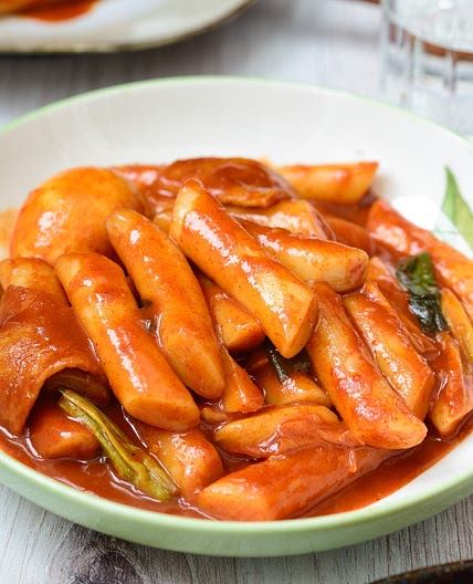 Tteokbokki - Spicy stir-fried rice cakes