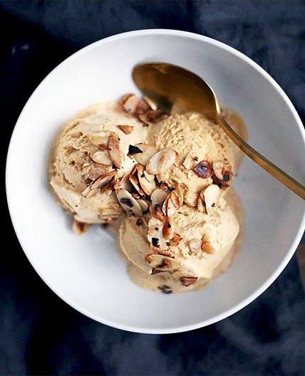 Whole30 Banana Coconut Ice Cream