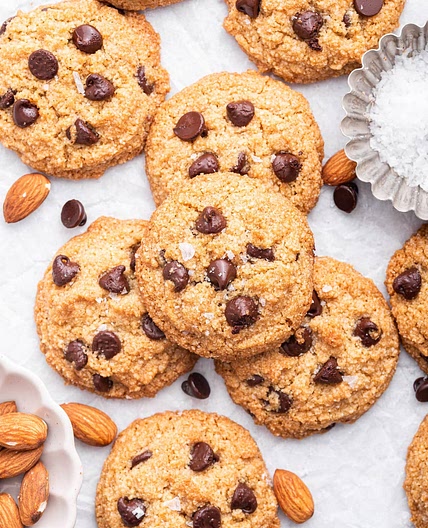 Almond Flour Chocolate Chip Cookies