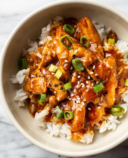 Honey Garlic Slow Cooker Chicken Thighs