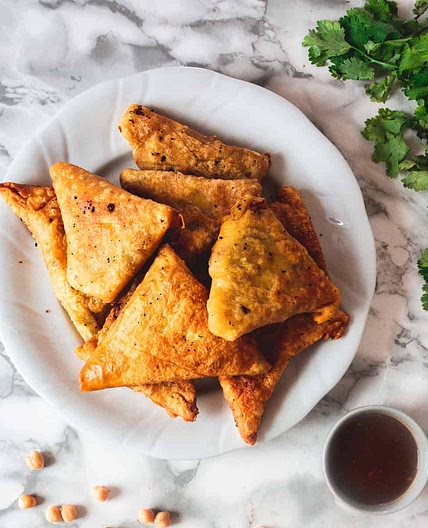 Easy gluten-free samosas with sweet & spicy chickpea filling