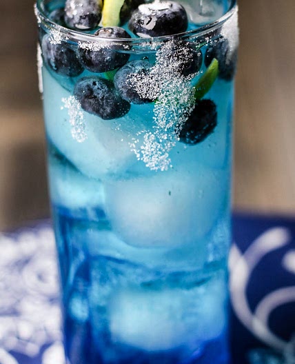 Bangin’ Blueberry Lemonade!