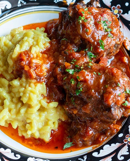 Pressure Cooker Oxtail Stew [Italian Style + VIDEO]