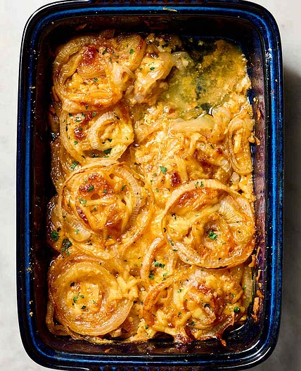 Tennessee Cheesy Onion Casserole