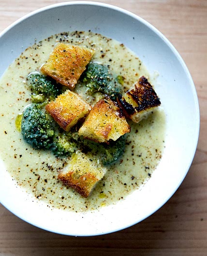 Vegetarian Broccoli-Cheddar Soup