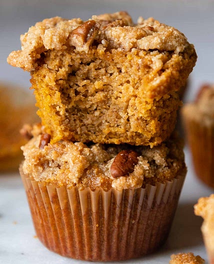 Extra Fluffy Almond Flour Pumpkin Muffins with Streusel