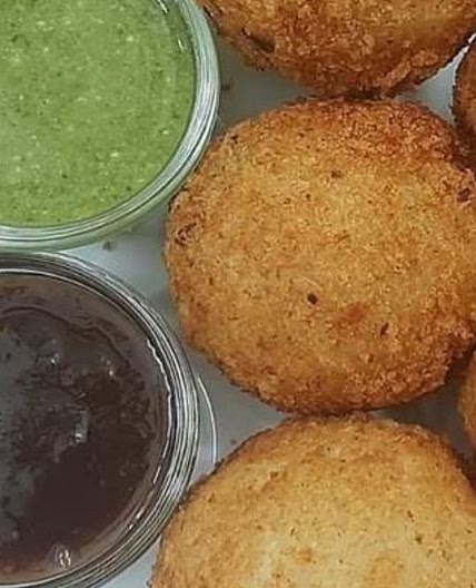 ब्रेड बॉल्स (Bread balls recipe in Hindi)