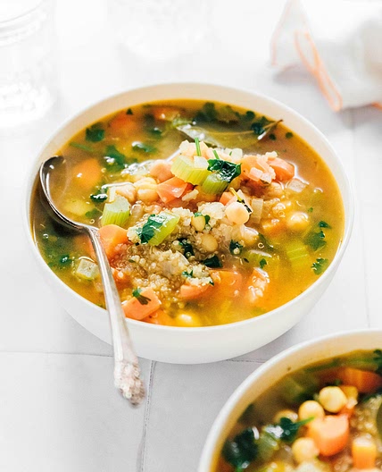 30-Minute Quinoa Vegetable Soup