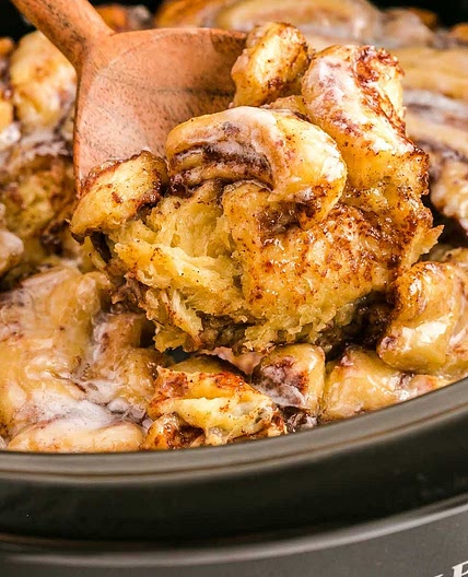 Crock Pot Cinnamon Roll Casserole