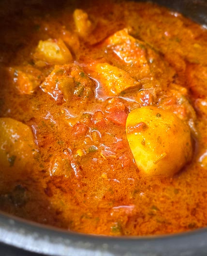 Indian Chicken & Potato hotpot