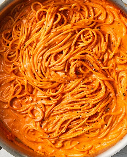 Tomato Cream Spaghetti (very easy and customizable!)