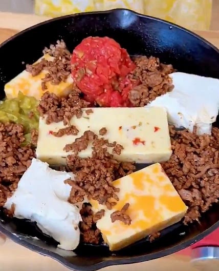 Easy Cheese Dip Bake