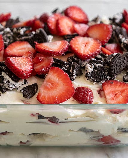 No-bake chocolate biscuit and strawberry cream cake