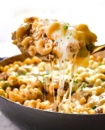 Philly Cheesesteak Pasta (with ground beef)