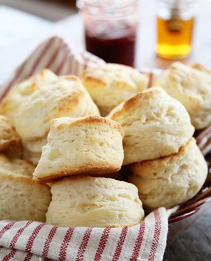 Easy Buttermilk Biscuits