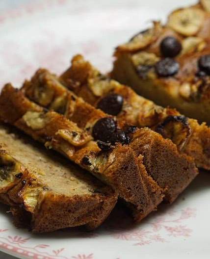 Banana Cake with Dark Chocolate Chips (Sugar-free)