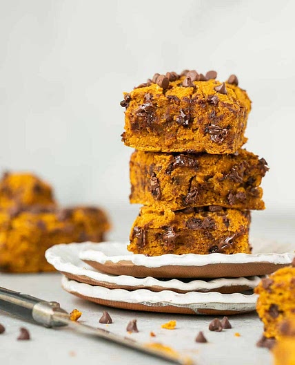 The Best Healthy Pumpkin Chocolate Chip Blodies (100 Calories)