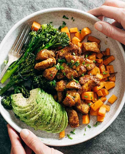 Spicy Chicken and Sweet Potato Meal Prep Magic Bowls