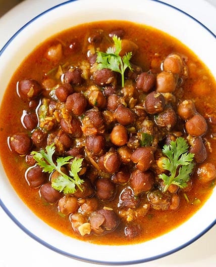 Kala Chana (Black Chickpea Curry)