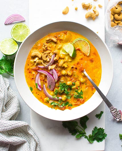 30 Minute Chickpea and Tomato Coconut Curry Soup {vegan + gluten free}