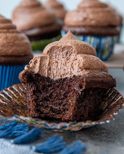 Moist & Fluffy Gluten Free Chocolate Cupcakes