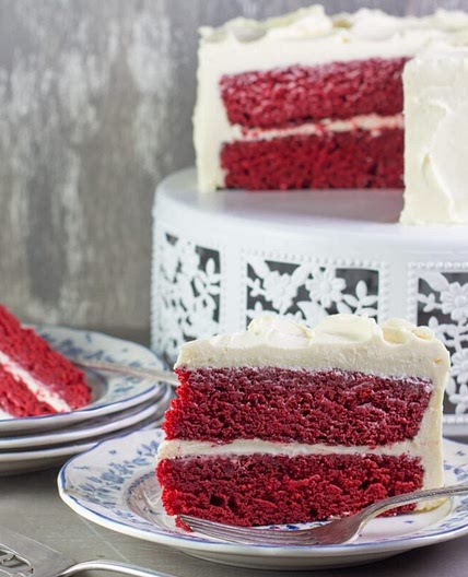 Low FODMAP Red Velvet Cake with Cooked Vanilla Frosting