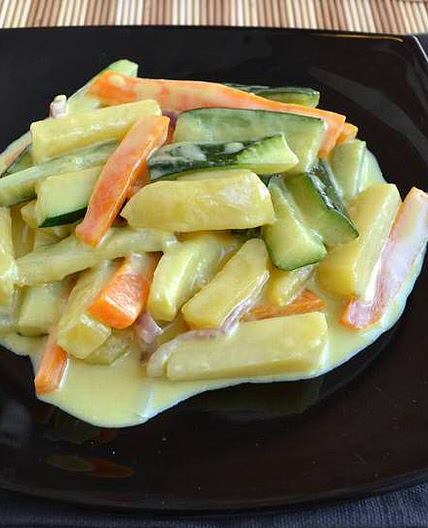 Verdure saltate al latte di cocco