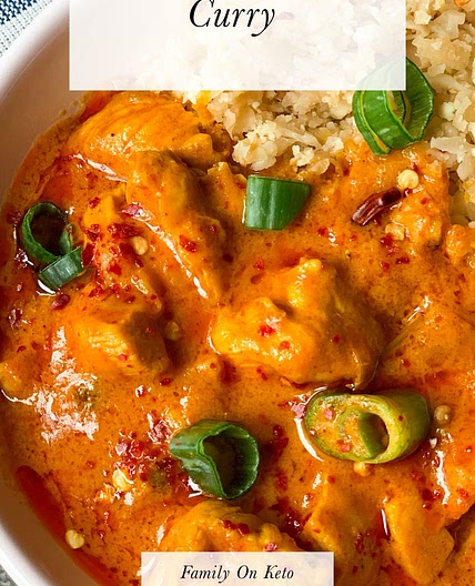 Keto chicken curry – chicken with curry coconut sauce