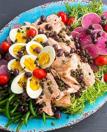 Low FODMAP Salmon Salade Nicoise