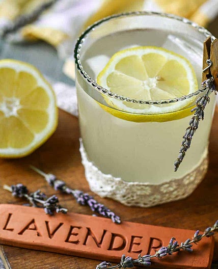 Refreshing Lavender Lemonade