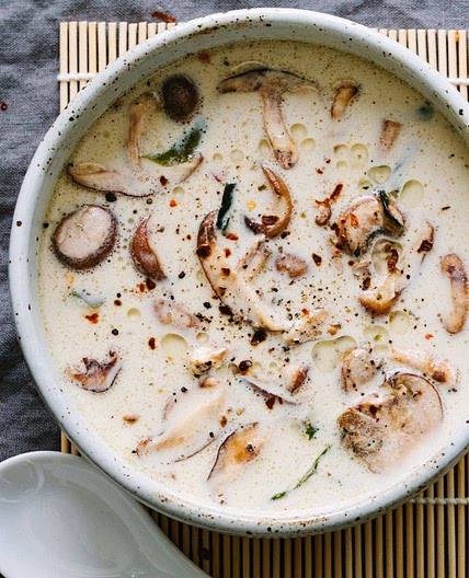 RAW CREAMY MISO SOUP WITH MUSHROOMS