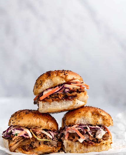 Easy Pulled Pork Sliders