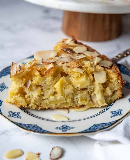 Moist, Fluffy Almond Flour Apple Cake (Gluten-Free)