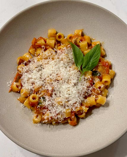 One Pot Cherry Tomato Pasta